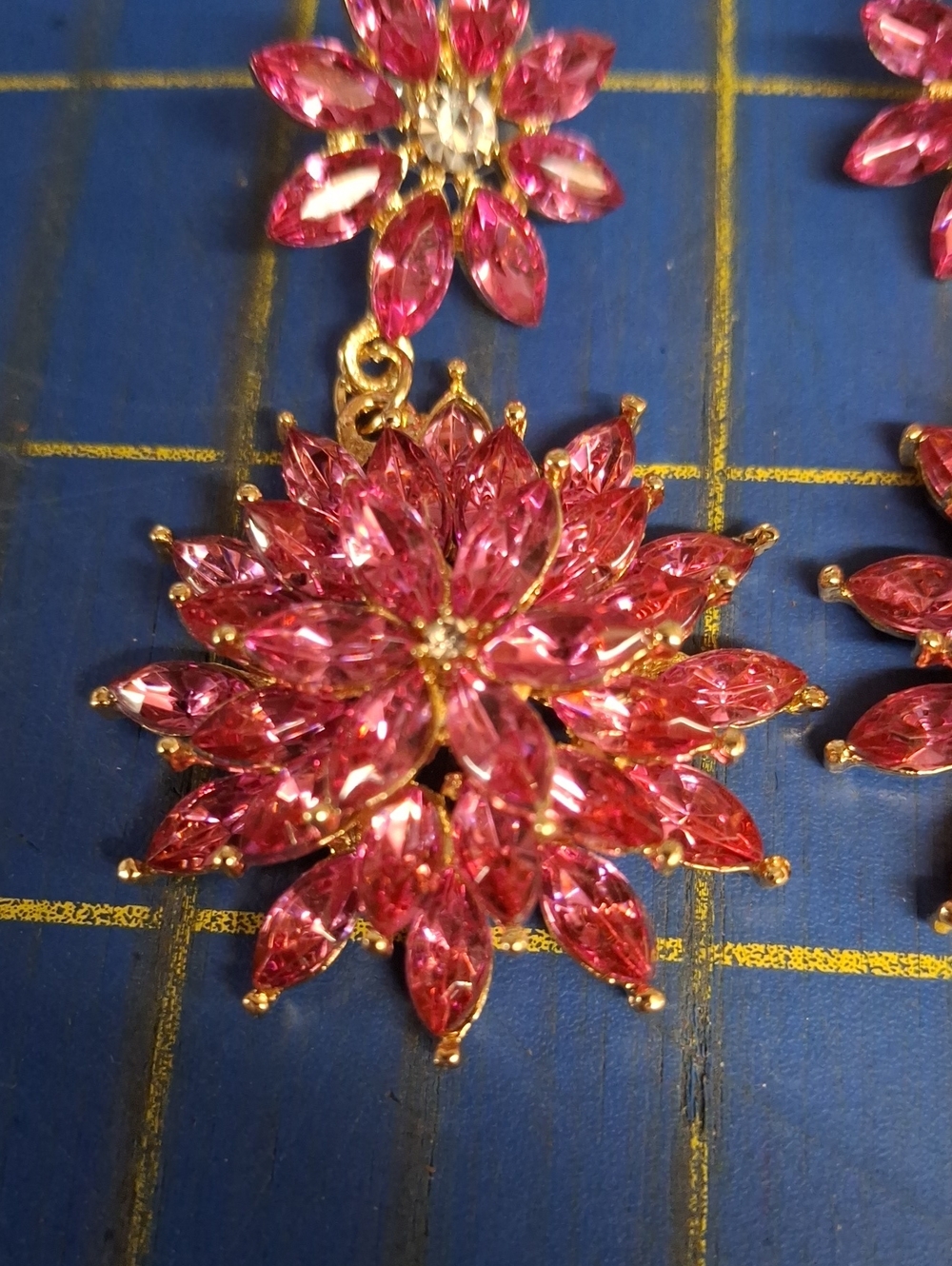 Pink Crystal Floral Drop 2.25" Earrings New - Picture 3 of 4